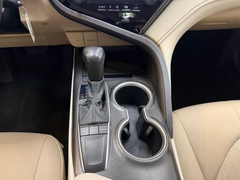 Used 2023 Toyota Camry LE FWD image 14