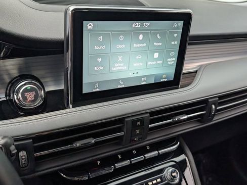 Used 2020 Lincoln Corsair FWD w/ Rear Removable Package Tray image 28