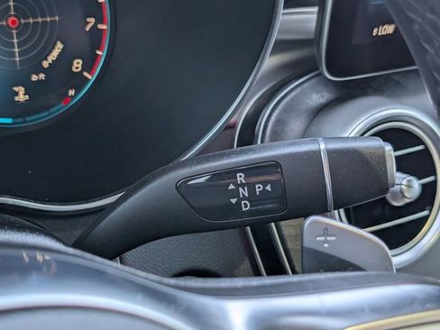 Used 2022 Mercedes-Benz GLC 300 image 18