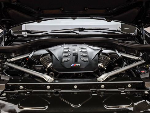 Used 2026 BMW X5 M60i w/ Executive Package image 28