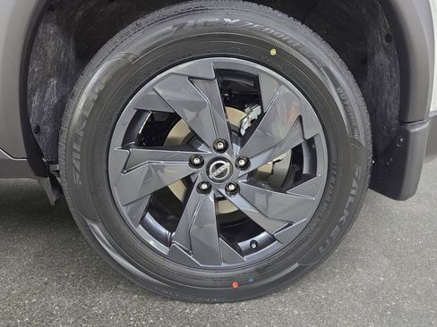 New 2026 Nissan Rogue SV w/ Cold Weather Package FWD image 29