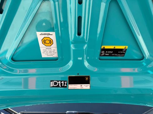 Used 2021 Lamborghini Huracan EVO image 37