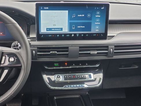 Certified 2024 Lincoln Corsair AWD w/ Equipment Group 101A image 25