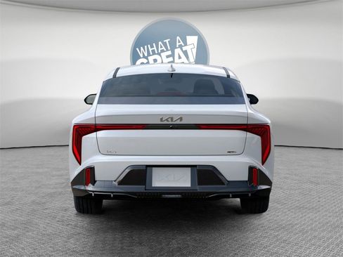 New 2025 Kia K4 GT-Line image 13