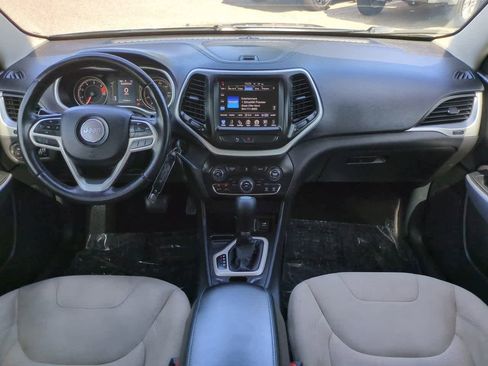 Used 2017 Jeep Cherokee Latitude w/ Safety/Convenience Group FWD image 14