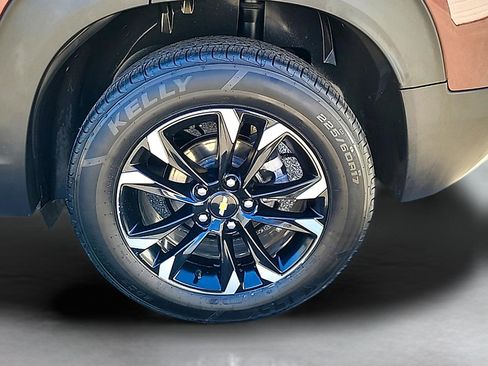 Used 2023 Chevrolet TrailBlazer LT FWD image 9