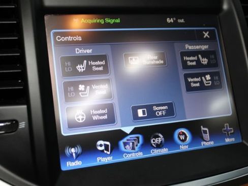 Used 2014 Chrysler 300 C w/ Light Group image 22