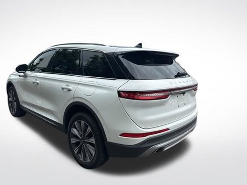Used 2022 Lincoln Corsair Reserve w/ Elements Package FWD image 3