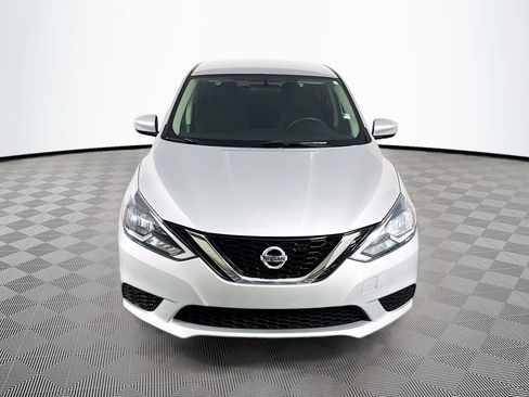 Used 2016 Nissan Sentra SV FWD image 2