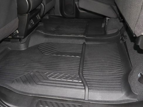 Used 2023 Chevrolet Silverado 1500 Custom Trail Boss w/ LPO, Dark Essentials Package image 21