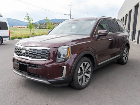 Used 2020 Kia Telluride S AWD/4WD image 3