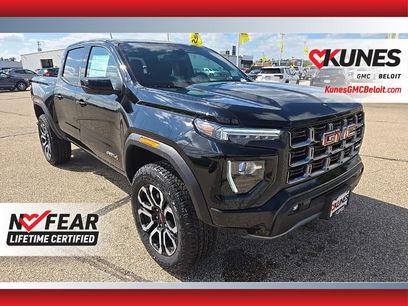 New 2025 GMC Canyon AT4 w/ Nightfall Edition