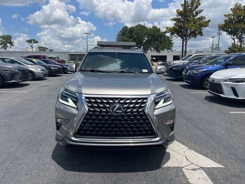 Used 2023 Lexus GX 460 Luxury w/ Sport Design Package AWD/4WD image 9