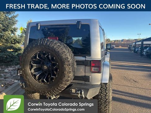 Used 2015 Jeep Wrangler Unlimited Sahara image 5
