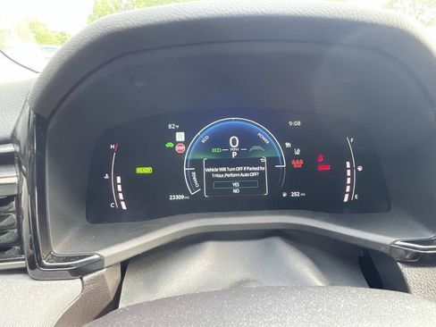 Used 2025 Toyota Camry LE FWD image 12