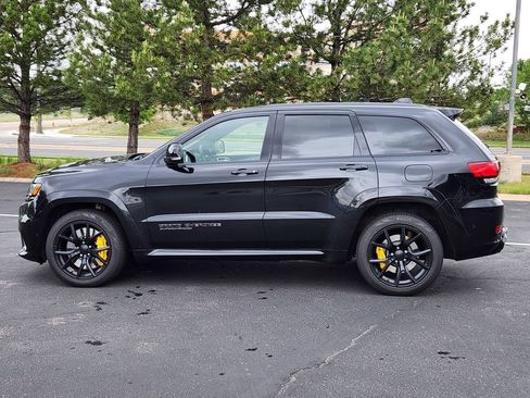Used 2021 Jeep Grand Cherokee Trackhawk w/ Trailer Tow Group IV AWD/4WD image 2