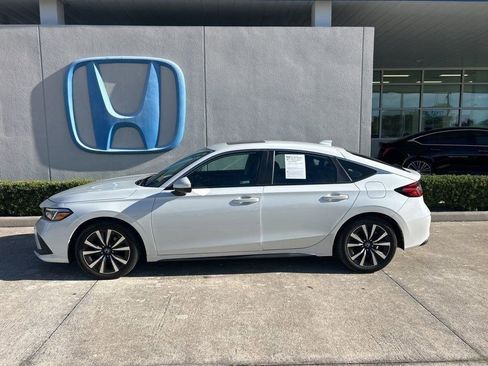 Used 2024 Honda Civic EX-L image 5