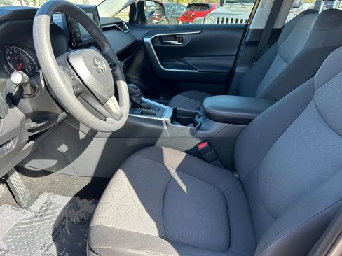 Used 2019 Toyota RAV4 XLE w/ Convenience Package image 11
