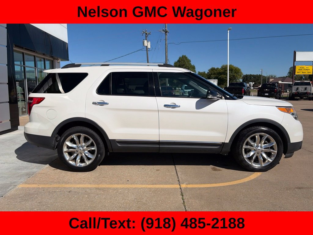 Used 2015 Ford Explorer XLT w/ Equipment Group 202B FWD image 12