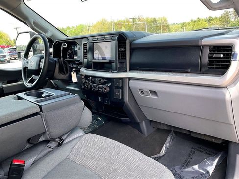 Used 2024 Ford F250 XLT AWD/4WD image 13