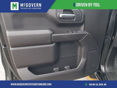 Used 2022 Chevrolet Silverado 1500 Custom AWD/4WD image 12