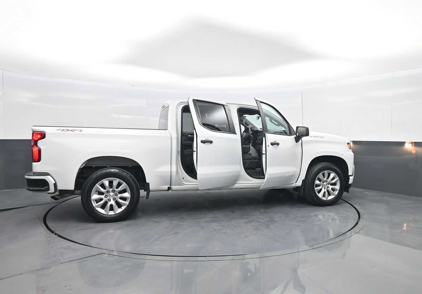 Used 2022 Chevrolet Silverado 1500 Custom AWD/4WD image 39