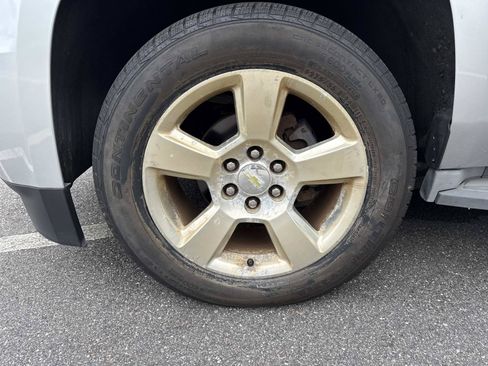Used 2015 Chevrolet Tahoe LT AWD/4WD image 38