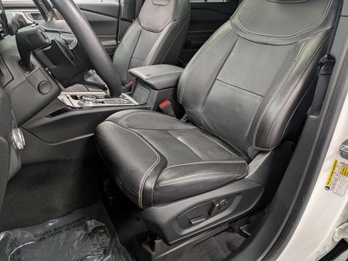 Used 2022 Ford Explorer ST w/ Equipment Group 401A image 9