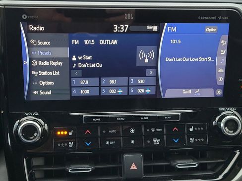 Used 2021 Toyota Highlander Platinum image 26