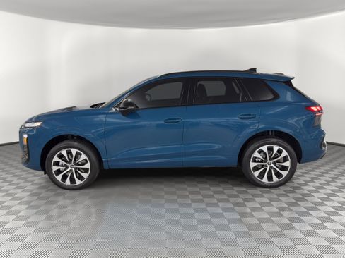 New 2026 Audi Q3 quattro 2.0T AWD/4WD image 2