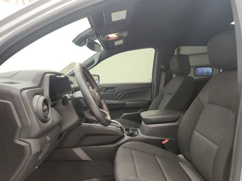 Used 2025 Chevrolet Colorado W/T w/ WT Custom Package image 37