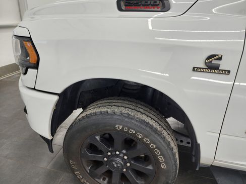 Used 2022 RAM 2500 Big Horn w/ Night Edition image 32