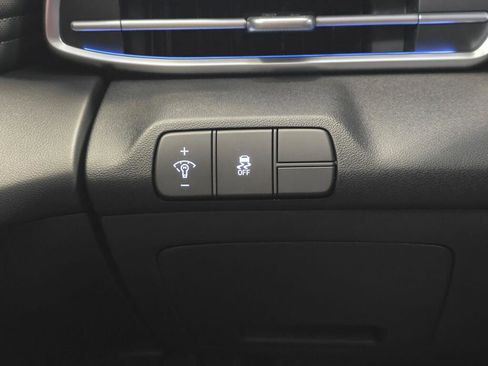 New 2026 Hyundai Elantra Limited image 25