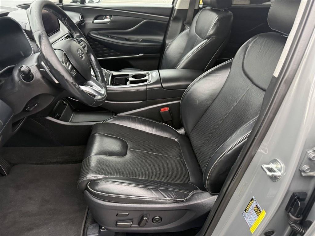 Used 2021 Hyundai Santa Fe Limited AWD/4WD image 11
