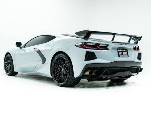 Used 2024 Chevrolet Corvette Stingray Preferred Cpe w/ Z51 Performance Package RWD image 19
