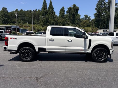 Used 2026 Ford F250 Platinum AWD/4WD image 5
