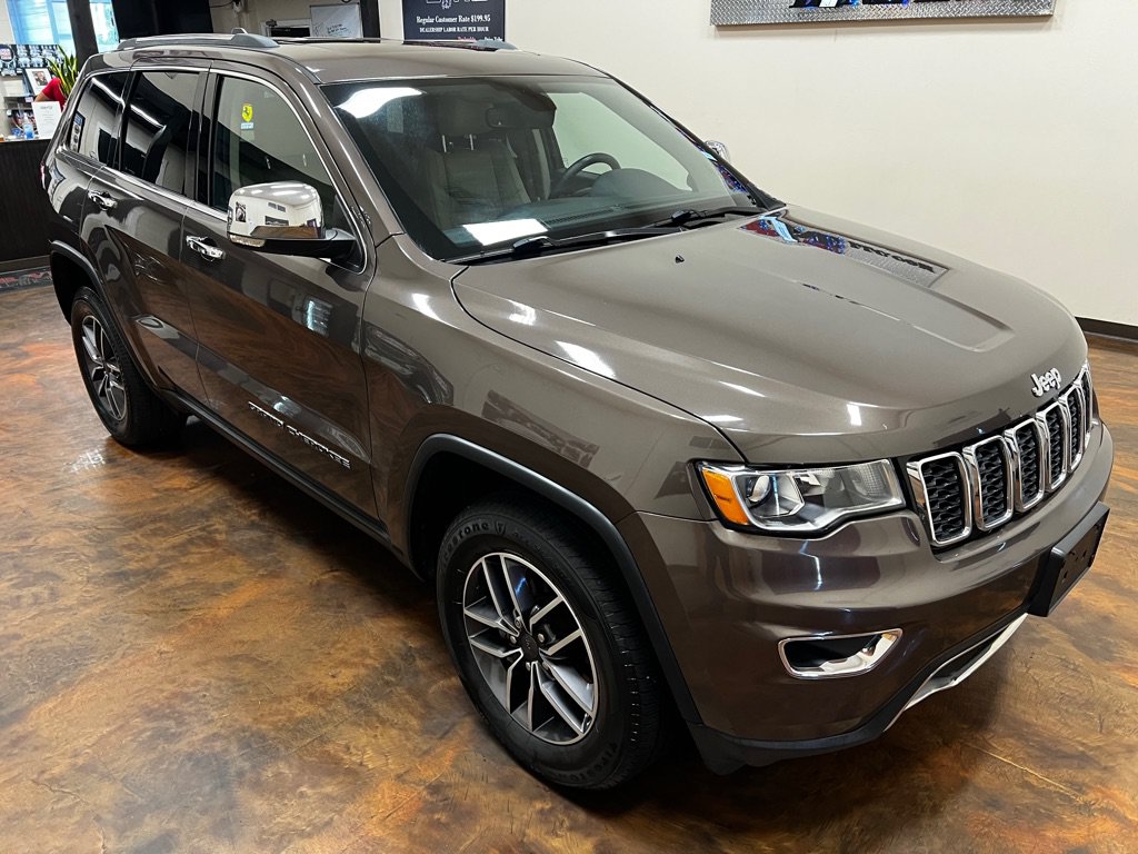 Used 2019 Jeep Grand Cherokee Limited AWD/4WD image 52