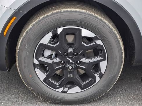 New 2026 Kia Sorento S image 18