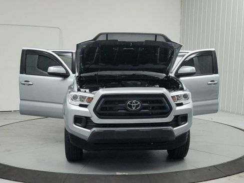 Used 2022 Toyota Tacoma SR AWD/4WD image 10