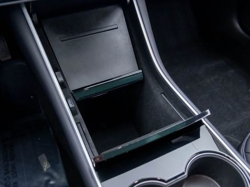 Used 2020 Tesla Model 3 Standard Range Plus image 26