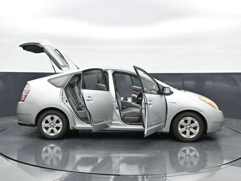 Used 2007 Toyota Prius FWD image 43