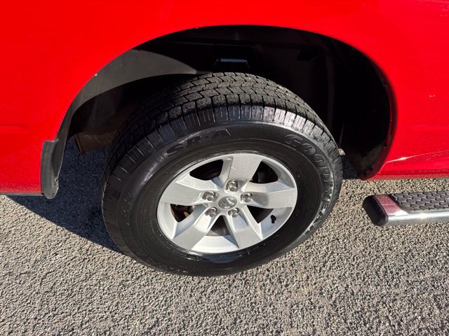 Used 2017 RAM 1500 Classic SLT RWD image 16