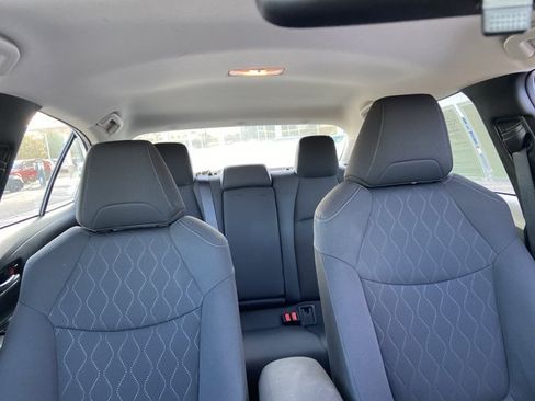 Used 2021 Toyota Corolla LE w/ Carpet Mat Package (TMS) FWD image 19