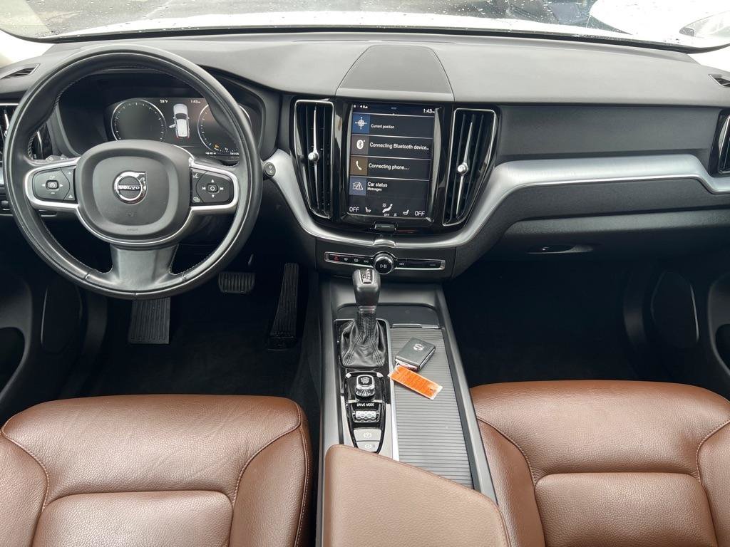 Used 2020 Volvo XC60 T6 Momentum w/ Protection Package Premier AWD/4WD image 20