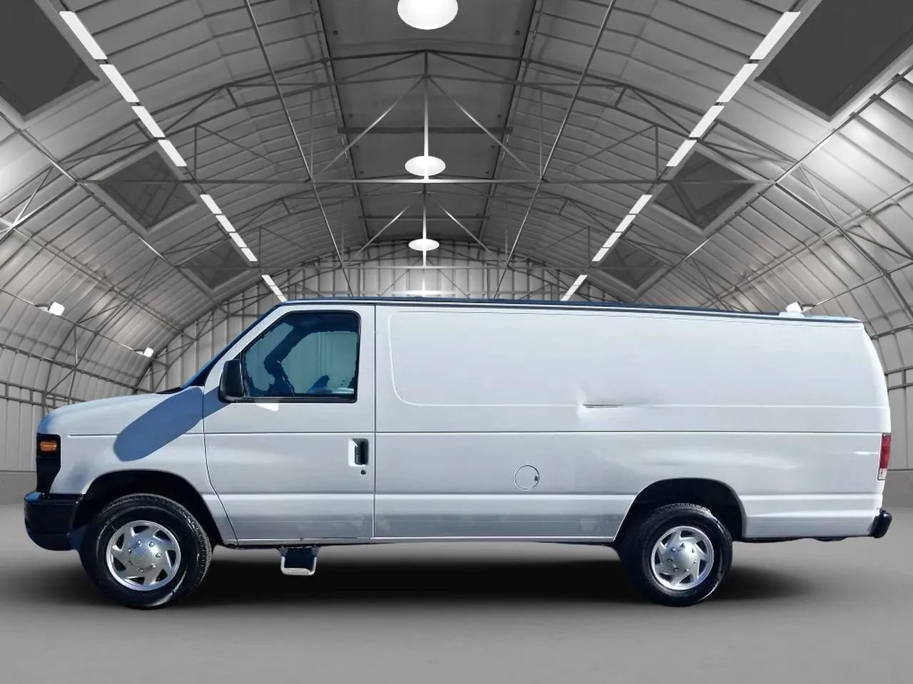 Used 2011 Ford E-250 and Econoline 250 Extended w/ PWR Group RWD image 3