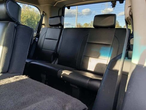 Used 2008 Nissan Armada LE w/ Preferred Pkg image 16