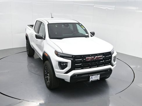 Used 2024 GMC Canyon Elevation w/ Convenience Package image 44