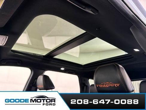 Used 2024 Honda Pilot TrailSport image 18