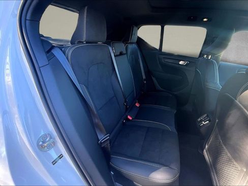 New 2026 Volvo XC40 B5 Ultra w/ Protection Package Premier AWD/4WD image 9