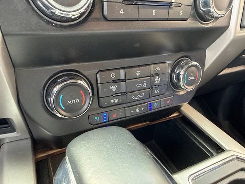 Used 2020 Ford F150 Lariat AWD/4WD image 6